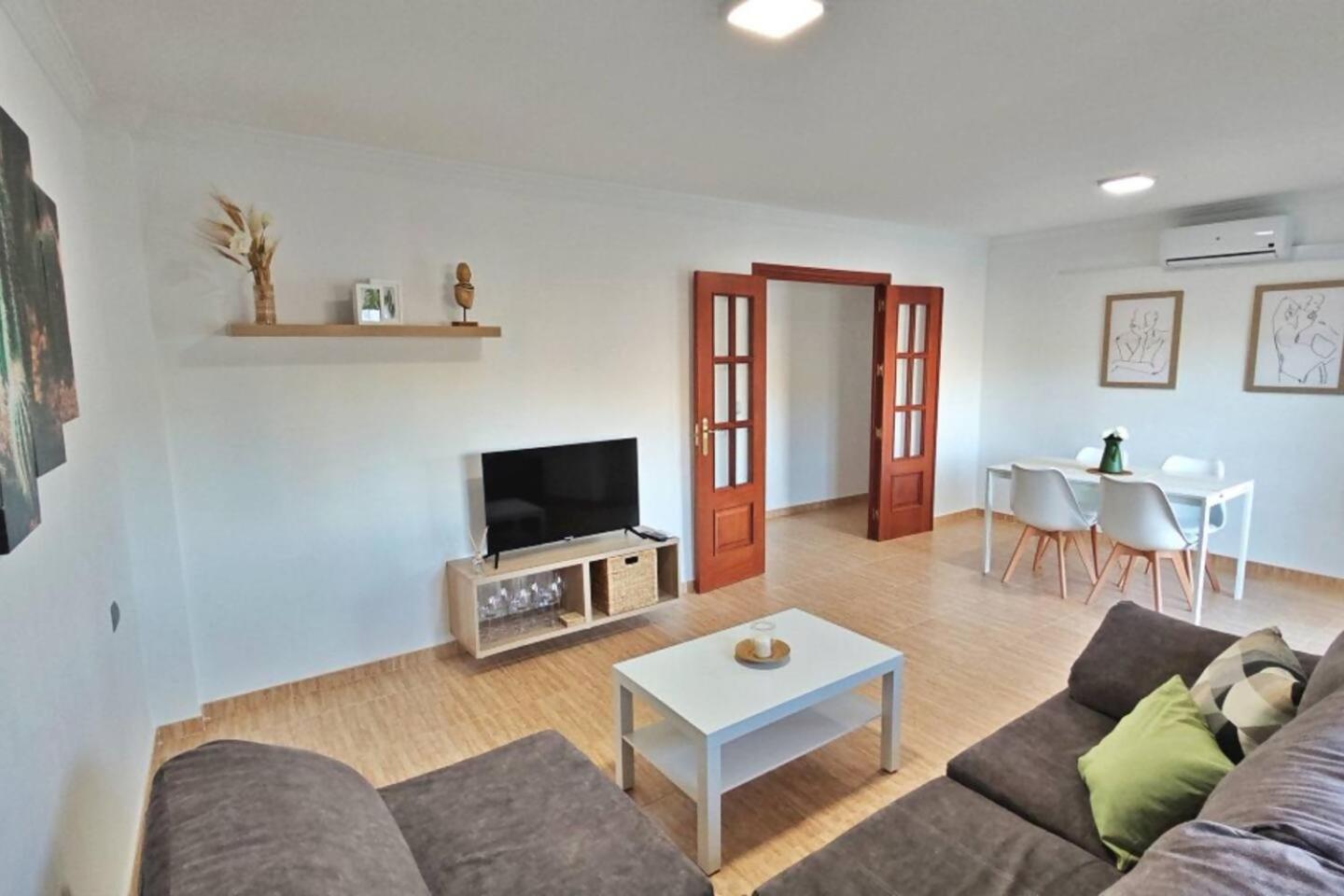 Apartamento Paseo Larios 토레델마르 외부 사진